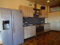Superb House for Family Group with Swimming Pool, Sauna, Hot Tub, Bill