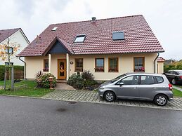 Apartment in Kuehlungsborn With Garden
