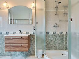 Apartment in Kuehlungsborn With Garden