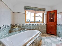 Apartment in Kuehlungsborn With Garden