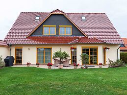 Apartment in Kuehlungsborn With Garden