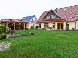 Apartment in Kuehlungsborn With Garden