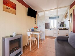 Snug Bungalow in Insel Poel Germany near Beach
