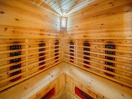 Chic Chalet With Wellness