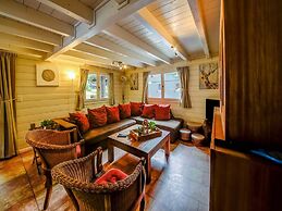 Chalet With Sauna Near Durbuy