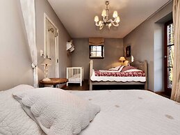 Cozy, Authentic and Quiet House