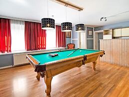 Cozy Holiday Home in Sourbrodt With Private Pool and Sauna