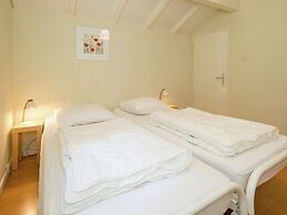 Great Spacious Holiday Home in a Tranquil Holiday