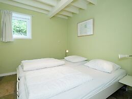 Great Spacious Holiday Home in a Tranquil Holiday