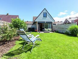 Holiday Home in Bredene, Terrace, Fenced Garden