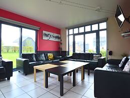 Delightful Villa in Sourbrodt With Pool