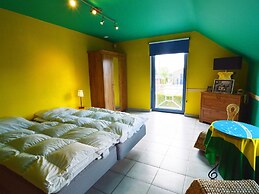 Delightful Villa in Sourbrodt With Pool