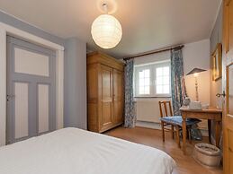 Medieval Farmhouse With Private Garden