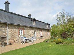 Medieval Farmhouse With Private Garden