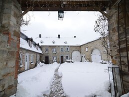 Medieval Farmhouse With Private Garden