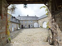 Medieval Farmhouse With Private Garden