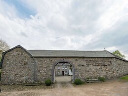 Medieval Farmhouse With Private Garden