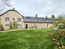 Medieval Farmhouse With Private Garden