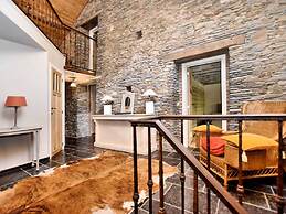 Ardennic Farmhouse for Groups