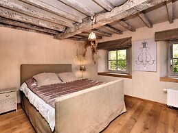 Ardennic Farmhouse for Groups