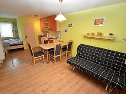 Comfy Holiday Home near Forest in Medenec