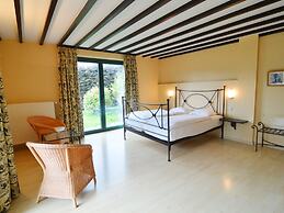 Villa in Robertville Near Town Center