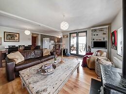 Green Hillside Apartment-petit Wilogne