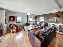 Green Hillside Apartment-petit Wilogne