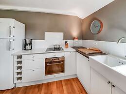 Green Hillside Apartment-petit Wilogne