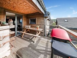 Green Hillside Apartment-petit Wilogne