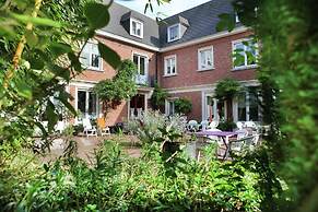 Comfortable Mansion in Doomkerke Near Forest