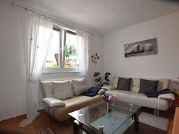 Apartment in Ravensberg With Bbq, Terrace, Fenced Garden