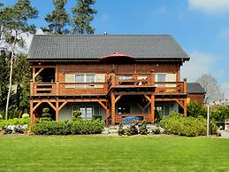 Affluent Chalet in Septon with Whirlpool, Sauna, Hot Tub