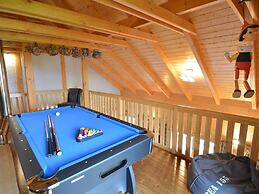 Affluent Chalet in Septon with Whirlpool, Sauna, Hot Tub