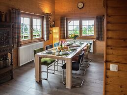 Affluent Chalet in Septon with Whirlpool, Sauna, Hot Tub