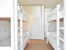 Luxury Apartment Right by the sea