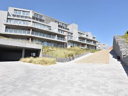 Luxury Apartment Right by the sea
