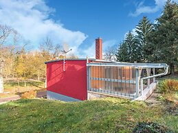 Spacious Apartment near Lake in Guntersberge