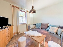 Spacious Apartment near Lake in Guntersberge