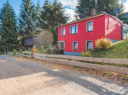 Spacious Apartment near Lake in Guntersberge