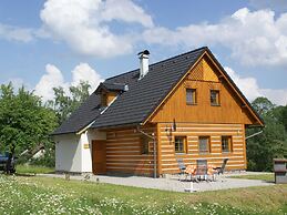 Holiday Home in Roztoky U Jilemnice With Garden