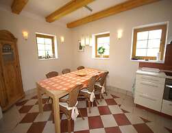 Holiday Home in Roztoky U Jilemnice With Garden