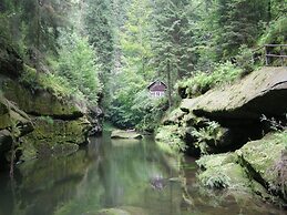 Holiday Home in Roztoky U Jilemnice With Garden