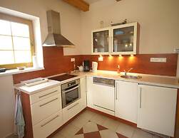 Holiday Home in Roztoky U Jilemnice With Garden