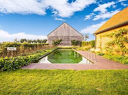 Home in a Rural Setting With a Wonderfully Garden