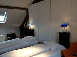 Beautiful Villa for Groups With Swimming Pool, Sauna and Wifi