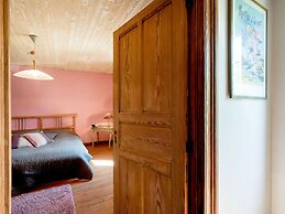 Cozy Holiday Home in Gros-fays With Terrace