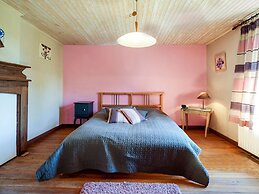 Cozy Holiday Home in Gros-fays With Terrace