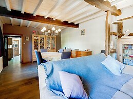 Cozy Holiday Home in Gros-fays With Terrace