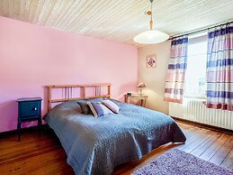 Cozy Holiday Home in Gros-fays With Terrace